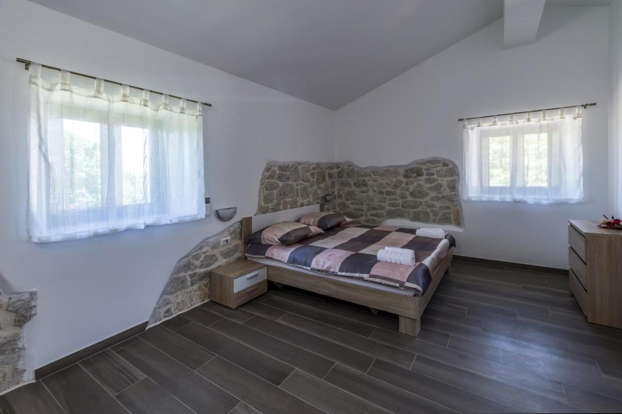 Spacious Four-Bedroom Villa Marija Klostar Ngoại thất bức ảnh
