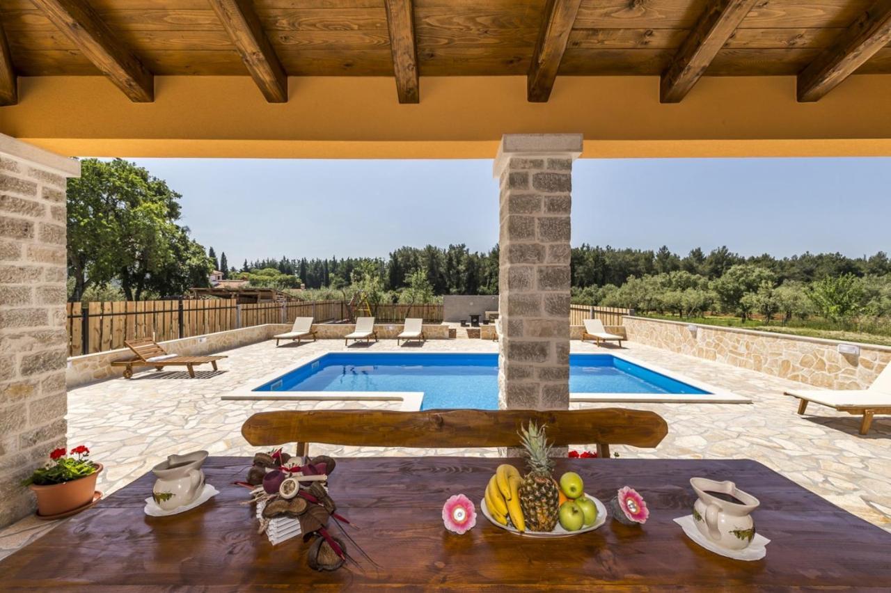 Spacious Four-Bedroom Villa Marija Klostar Ngoại thất bức ảnh